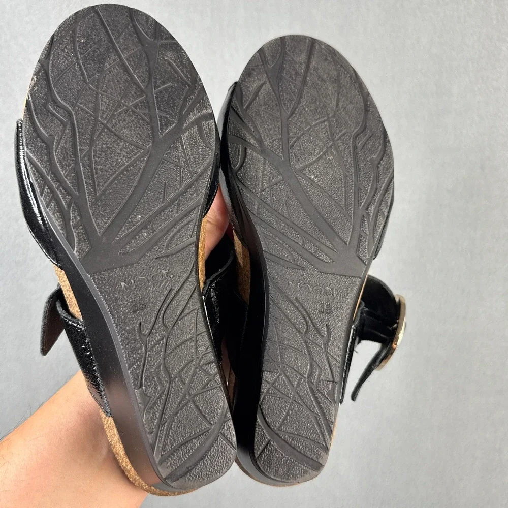 Naot Innovate Black Patent Leather Wedge Slide Sandals Large Buckle Size 38 7